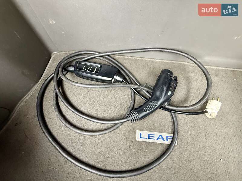 Хэтчбек Nissan Leaf 2012 в Одессе фото 74 Хэтчбек Nissan Leaf 2012 в Одессе