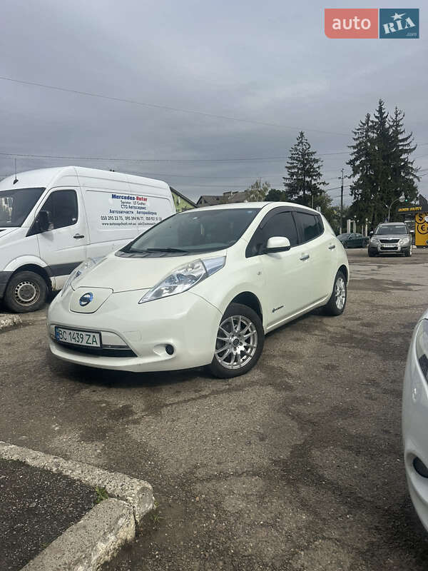 Хэтчбек Nissan Leaf 2012 в Черновцах фото 2 Хэтчбек Nissan Leaf 2012 в Черновцах