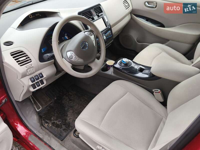 Хэтчбек Nissan Leaf 2011 в Прилуках фото 17 Хэтчбек Nissan Leaf 2011 в Прилуках