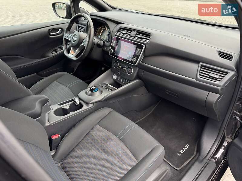 Хэтчбек Nissan Leaf 2022 в Виннице
