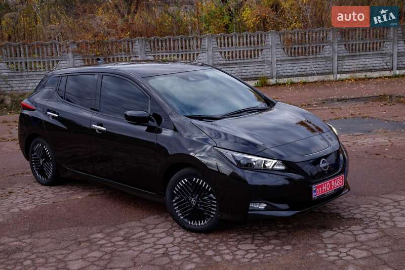 Хетчбек Nissan Leaf 2023 в Бердичеві