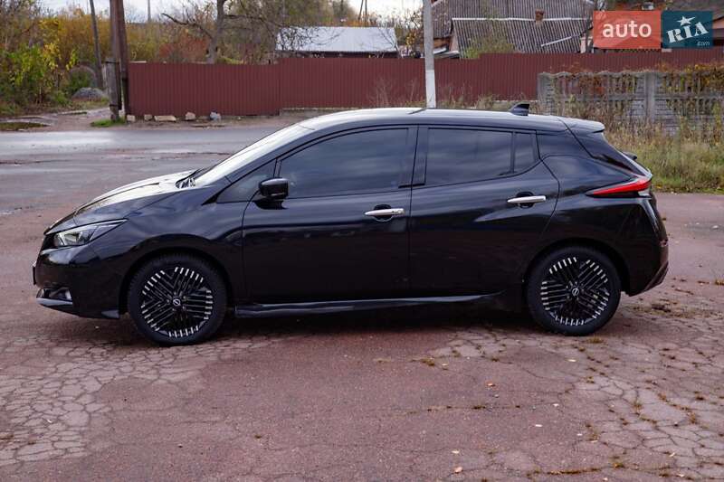 Хетчбек Nissan Leaf 2023 в Бердичеві
