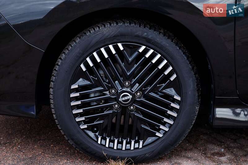 Хетчбек Nissan Leaf 2023 в Бердичеві