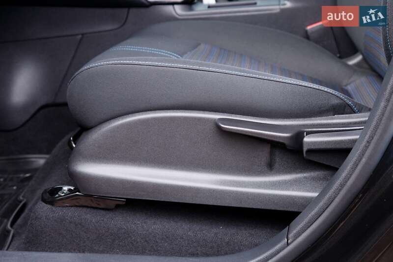 Хетчбек Nissan Leaf 2023 в Бердичеві