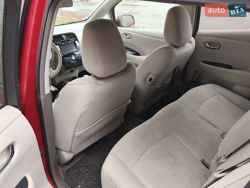 Хэтчбек Nissan Leaf 2011 в Прилуках фото 3 Хэтчбек Nissan Leaf 2011 в Прилуках