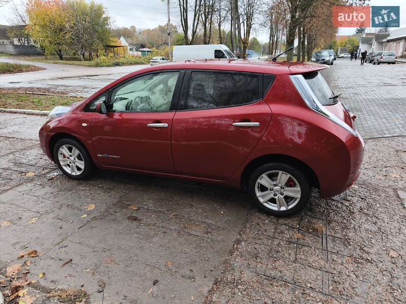 Хэтчбек Nissan Leaf 2011 в Прилуках фото 11 Хэтчбек Nissan Leaf 2011 в Прилуках