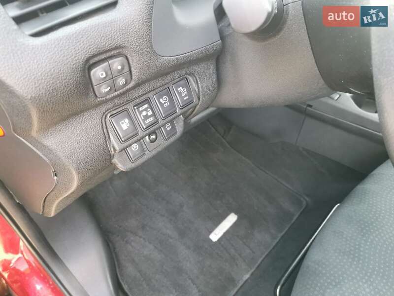 Хэтчбек Nissan Leaf 2016 в Фастове