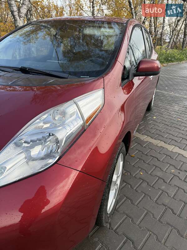 Хэтчбек Nissan Leaf 2014 в Тернополе фото 15 Хэтчбек Nissan Leaf 2014 в Тернополе