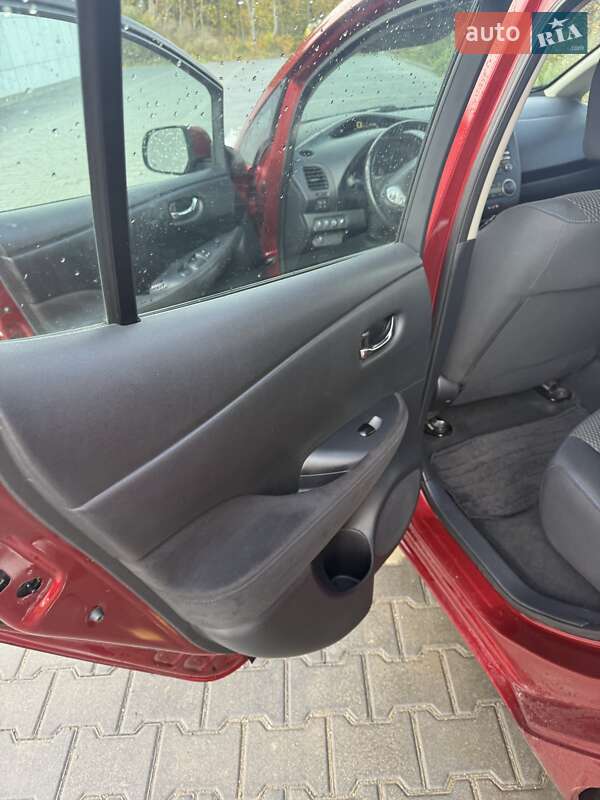 Хэтчбек Nissan Leaf 2014 в Тернополе фото 19 Хэтчбек Nissan Leaf 2014 в Тернополе