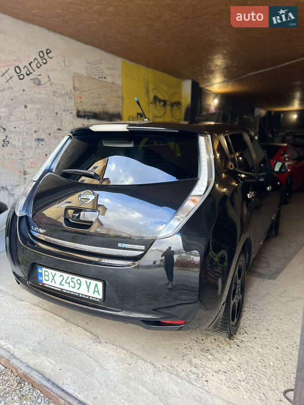 Хэтчбек Nissan Leaf 2013 в Каменец-Подольском фото 8 Хэтчбек Nissan Leaf 2013 в Каменец-Подольском