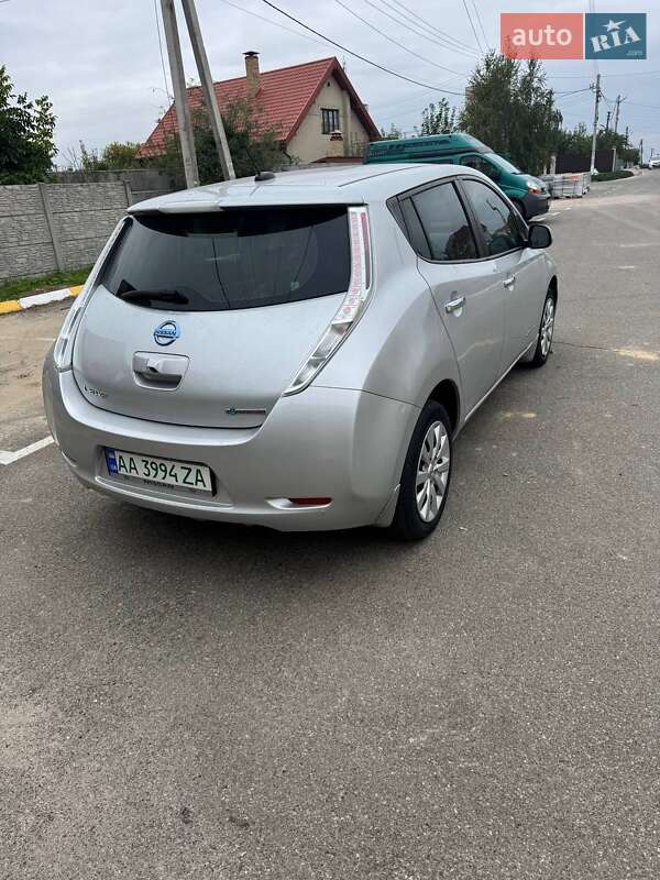 Хэтчбек Nissan Leaf 2014 в Софиевской Борщаговке фото 4 Хэтчбек Nissan Leaf 2014 в Софиевской Борщаговке