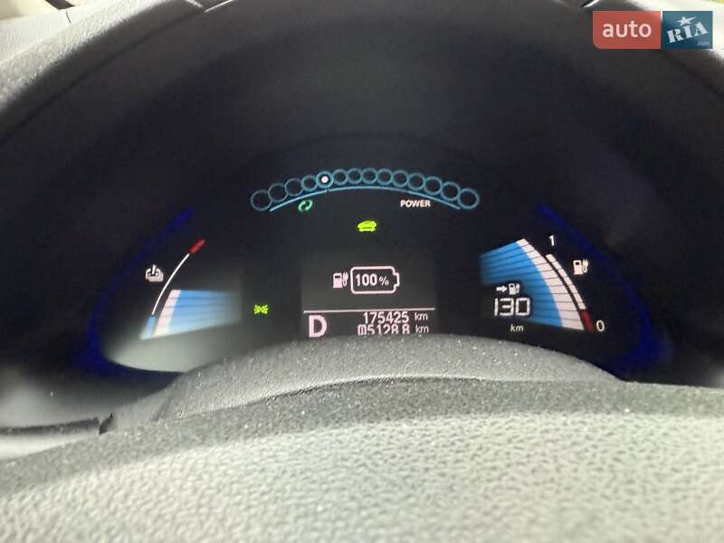 Хэтчбек Nissan Leaf 2014 в Софиевской Борщаговке фото 6 Хэтчбек Nissan Leaf 2014 в Софиевской Борщаговке