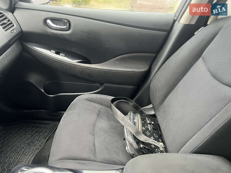 Хэтчбек Nissan Leaf 2014 в Харькове