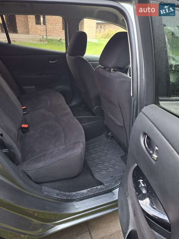 Хэтчбек Nissan Leaf 2013 в Луцке фото 15 Хэтчбек Nissan Leaf 2013 в Луцке