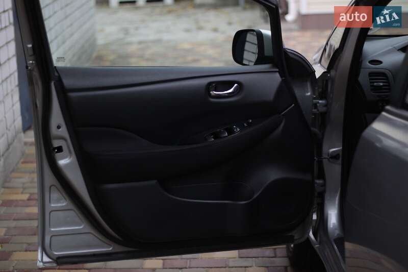 Хэтчбек Nissan Leaf 2016 в Днепре фото 6 Хэтчбек Nissan Leaf 2016 в Днепре