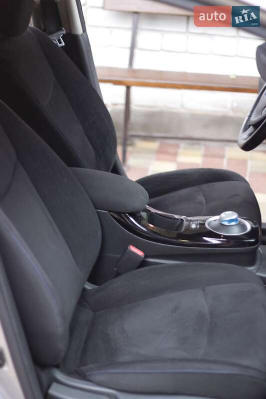 Хэтчбек Nissan Leaf 2016 в Днепре фото 14 Хэтчбек Nissan Leaf 2016 в Днепре