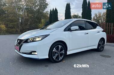 Хетчбек Nissan Leaf 2020 в Дніпрі Хетчбек Nissan Leaf 2020 в Дніпрі