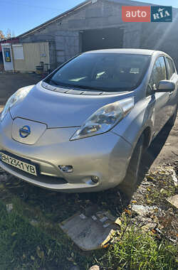 Хэтчбек Nissan Leaf 2012 в Одессе