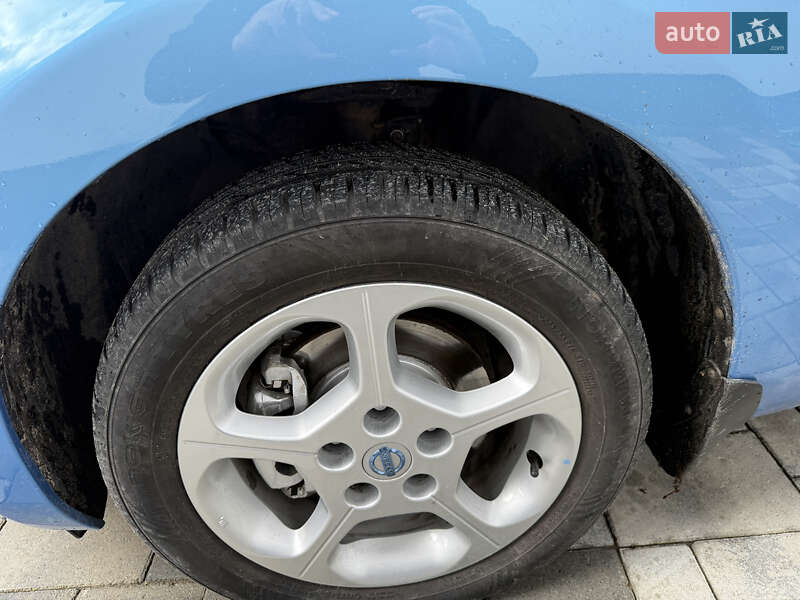 Хэтчбек Nissan Leaf 2012 в Владимире фото 17 Хэтчбек Nissan Leaf 2012 в Владимире