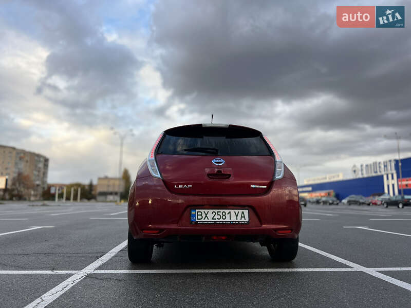 Хетчбек Nissan Leaf 2013 в Кам'янець-Подільському фото 2 Хетчбек Nissan Leaf 2013 в Кам'янець-Подільському