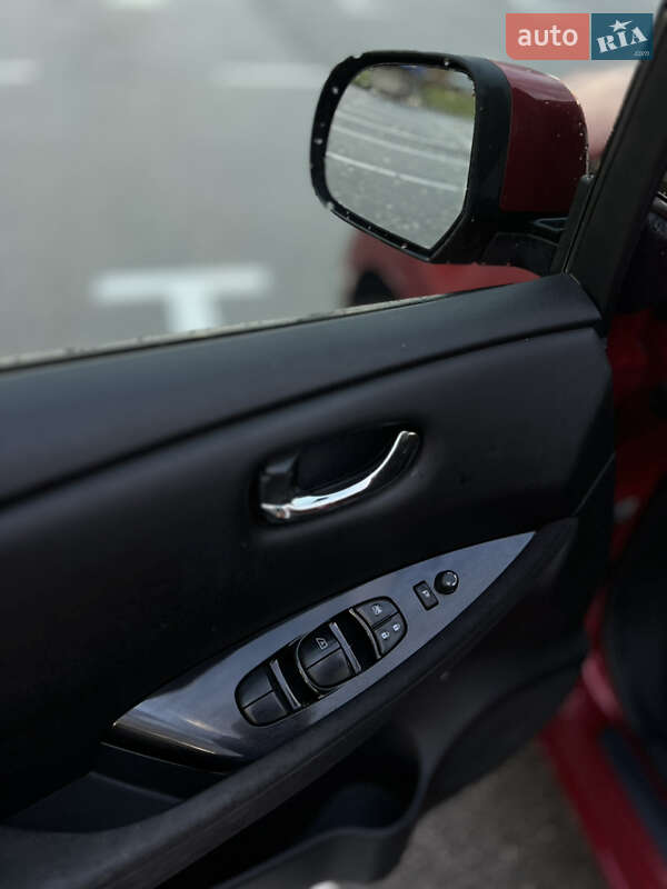 Хетчбек Nissan Leaf 2013 в Кам'янець-Подільському фото 10 Хетчбек Nissan Leaf 2013 в Кам'янець-Подільському