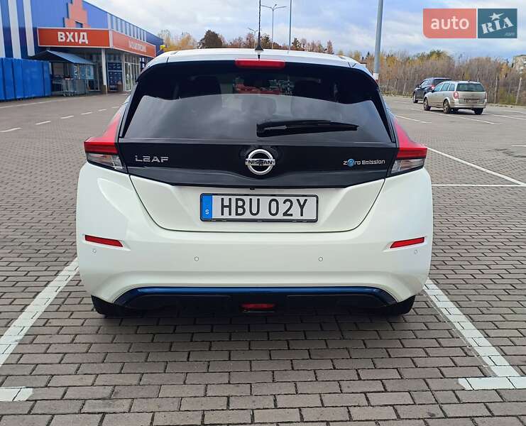 Хетчбек Nissan Leaf 2020 в Дубні