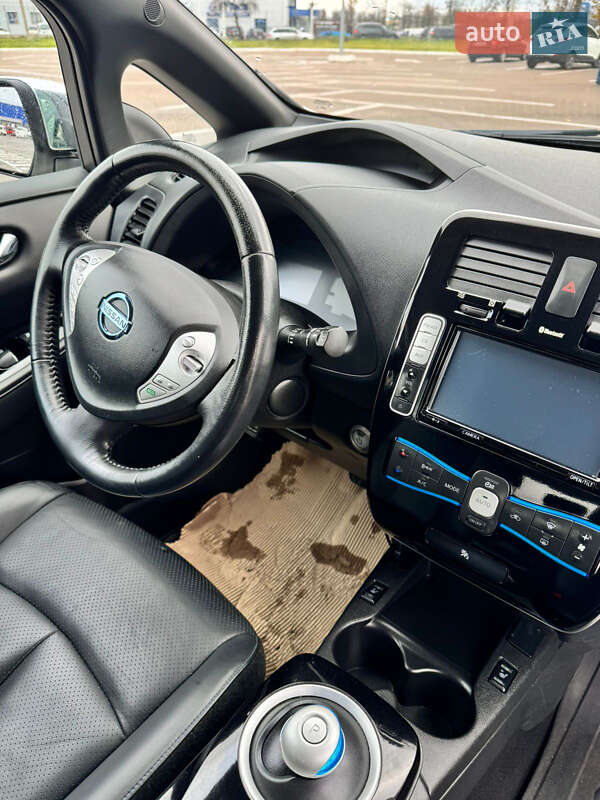 Хэтчбек Nissan Leaf 2015 в Житомире фото 16 Хэтчбек Nissan Leaf 2015 в Житомире