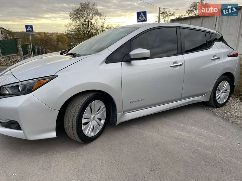 Хэтчбек Nissan Leaf 2018 в Тернополе фото 5 Хэтчбек Nissan Leaf 2018 в Тернополе