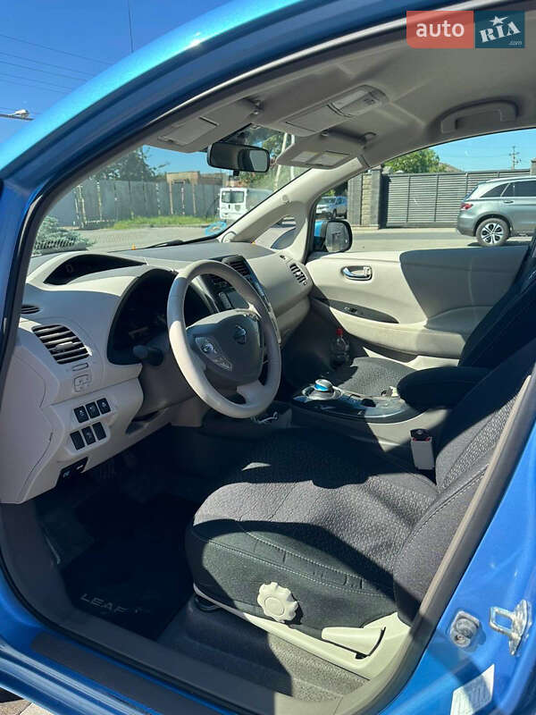 Хэтчбек Nissan Leaf 2012 в Ужгороде фото 16 Хэтчбек Nissan Leaf 2012 в Ужгороде