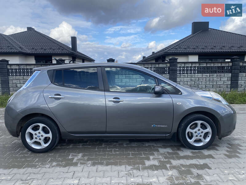 Хэтчбек Nissan Leaf 2014 в Ровно фото 6 Хэтчбек Nissan Leaf 2014 в Ровно