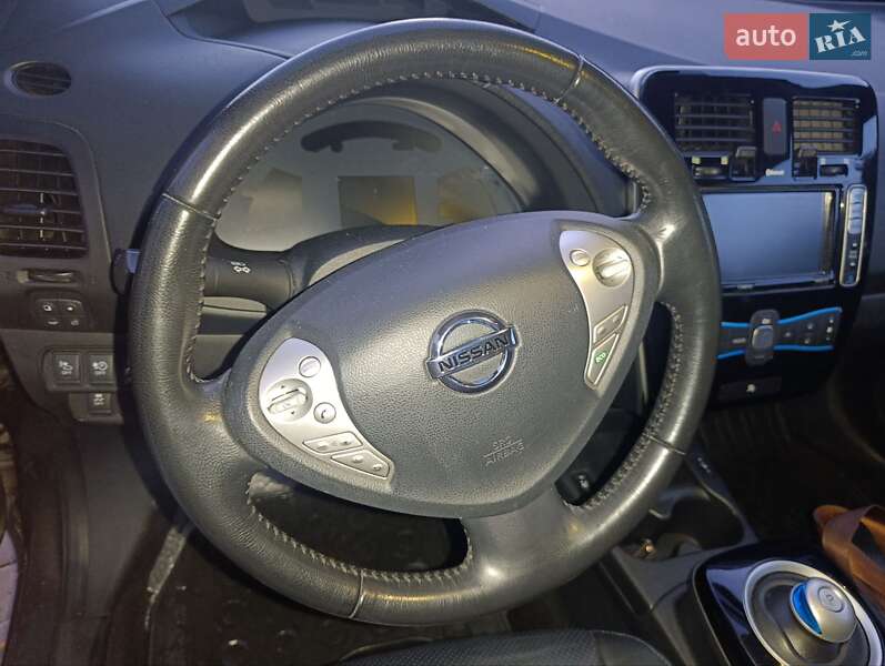 Хэтчбек Nissan Leaf 2016 в Киеве фото 52 Хэтчбек Nissan Leaf 2016 в Киеве