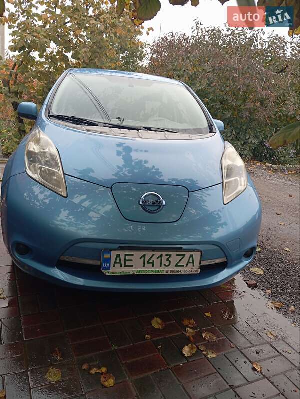 Nissan Leaf 2011