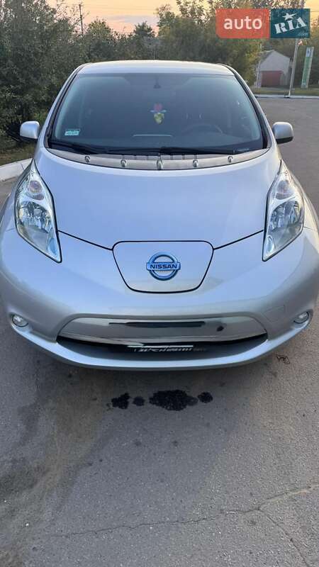 Хэтчбек Nissan Leaf 2016 в Харькове