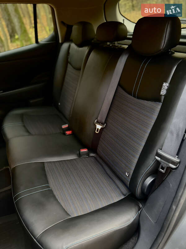 Хэтчбек Nissan Leaf 2018 в Бродах фото 30 Хэтчбек Nissan Leaf 2018 в Бродах