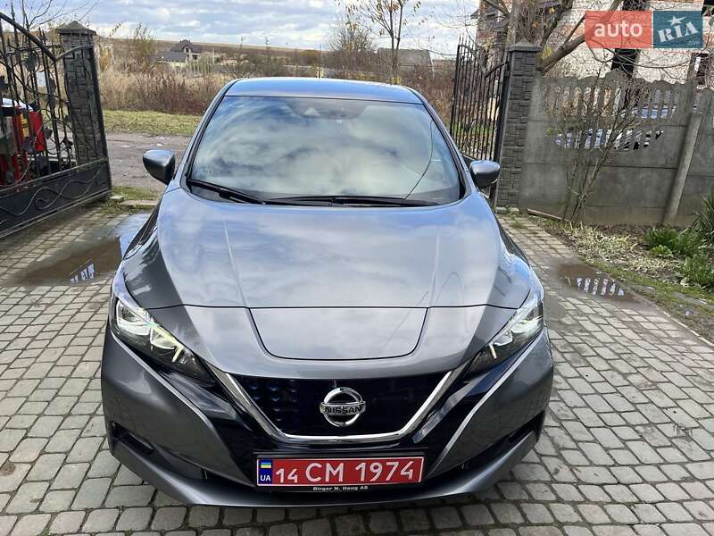 Хэтчбек Nissan Leaf 2018 в Львове