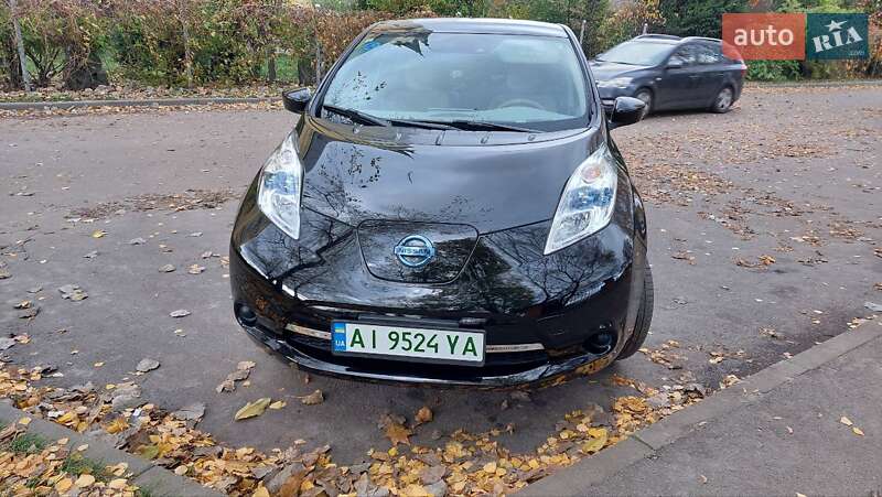 Хэтчбек Nissan Leaf 2017 в Киеве