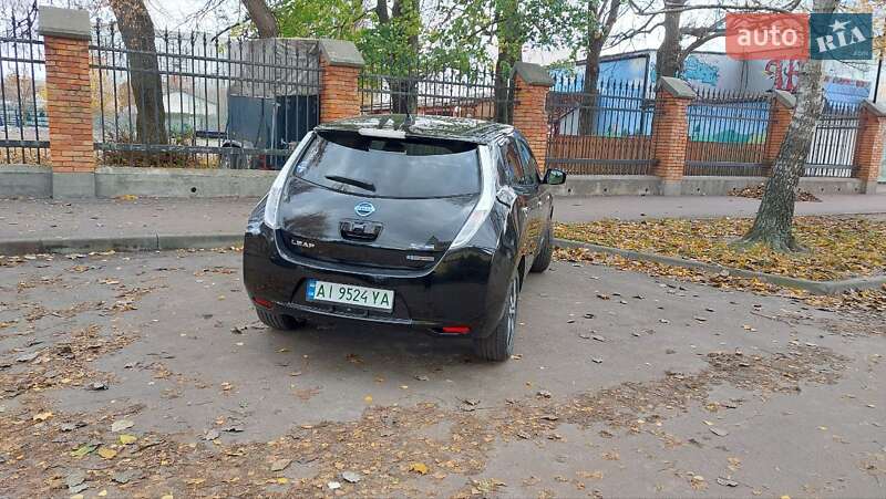 Хэтчбек Nissan Leaf 2017 в Киеве