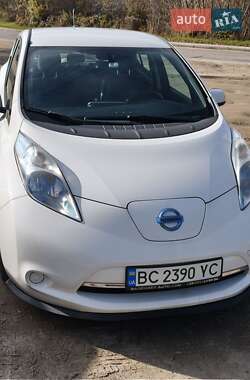 Хетчбек Nissan Leaf 2013 в Новояворівську