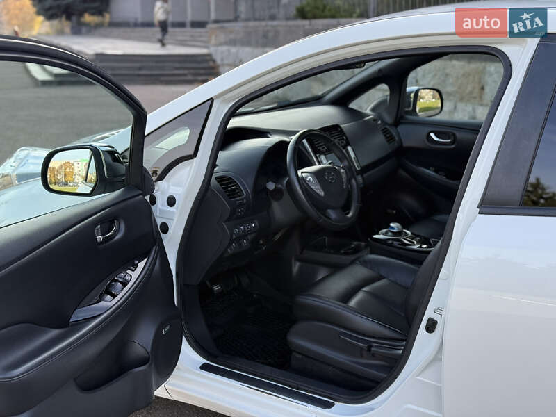 Хэтчбек Nissan Leaf 2014 в Ровно фото 13 Хэтчбек Nissan Leaf 2014 в Ровно
