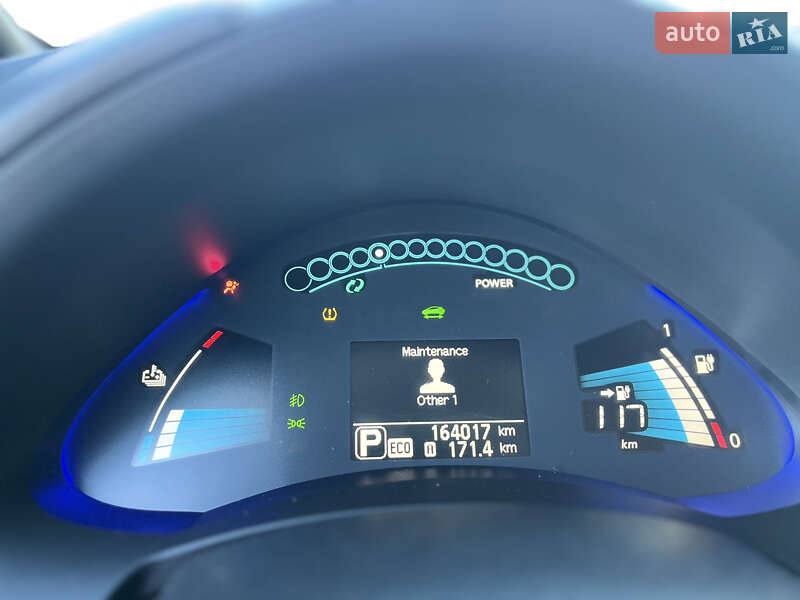 Хетчбек Nissan Leaf 2015 в Володимирі