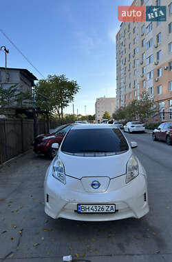 Хетчбек Nissan Leaf 2014 в Одесі