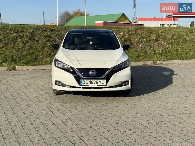 Хэтчбек Nissan Leaf 2019 в Львове