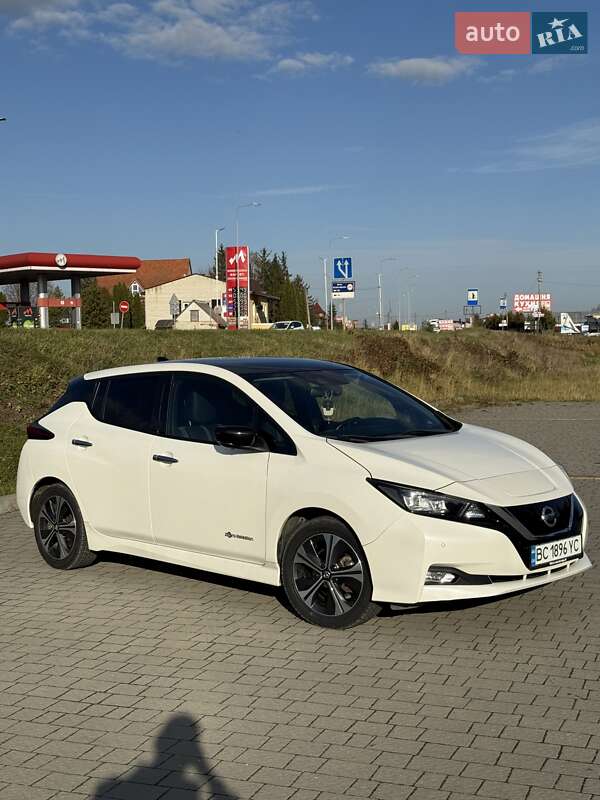 Хэтчбек Nissan Leaf 2019 в Львове