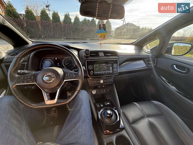Хэтчбек Nissan Leaf 2019 в Львове