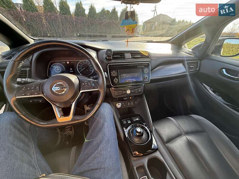 Хэтчбек Nissan Leaf 2019 в Львове