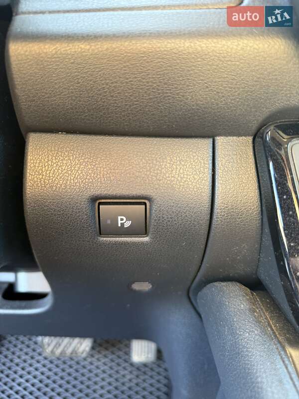 Хэтчбек Nissan Leaf 2019 в Львове