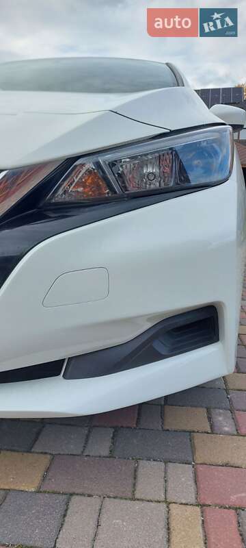 Хэтчбек Nissan Leaf 2019 в Львове