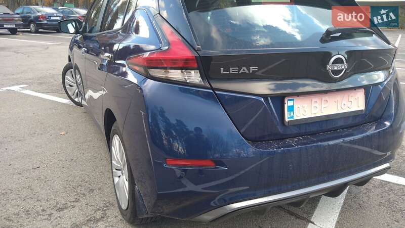 Хэтчбек Nissan Leaf 2023 в Змиеве