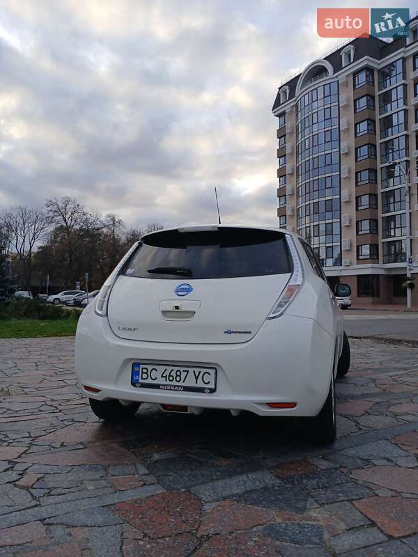 Хетчбек Nissan Leaf 2017 в Кременчуці