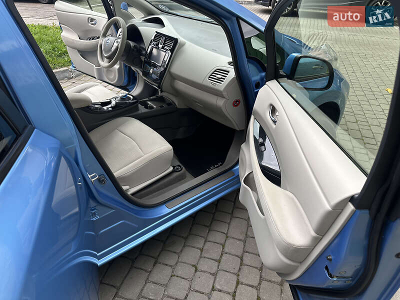 Хэтчбек Nissan Leaf 2012 в Луцке фото 18 Хэтчбек Nissan Leaf 2012 в Луцке